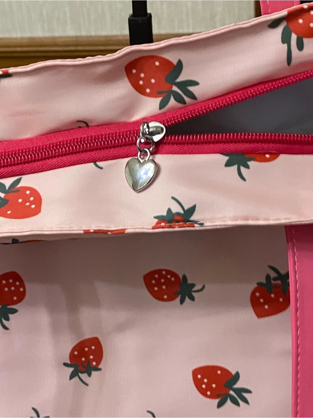 Pink Strawberry Print Tote Bag with Front Pockets - Picture 3 of 6